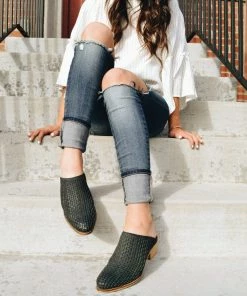 Coupon π VOLATILE The Woven One Mule - Black π 19 Coupon π VOLATILE The Woven One Mule - Black π -Outerwear Sales 5903700 DSC 0352 a36961c5 b998 4c67 a21c 68c30a61a8df min 5000x scaled