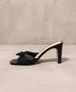 Top 10 🔔 42 Gold GO WITH THE BOW HEEL ❤️ -Outerwear Sales 6198053 42goldgowiththebowheel1 5000x scaled