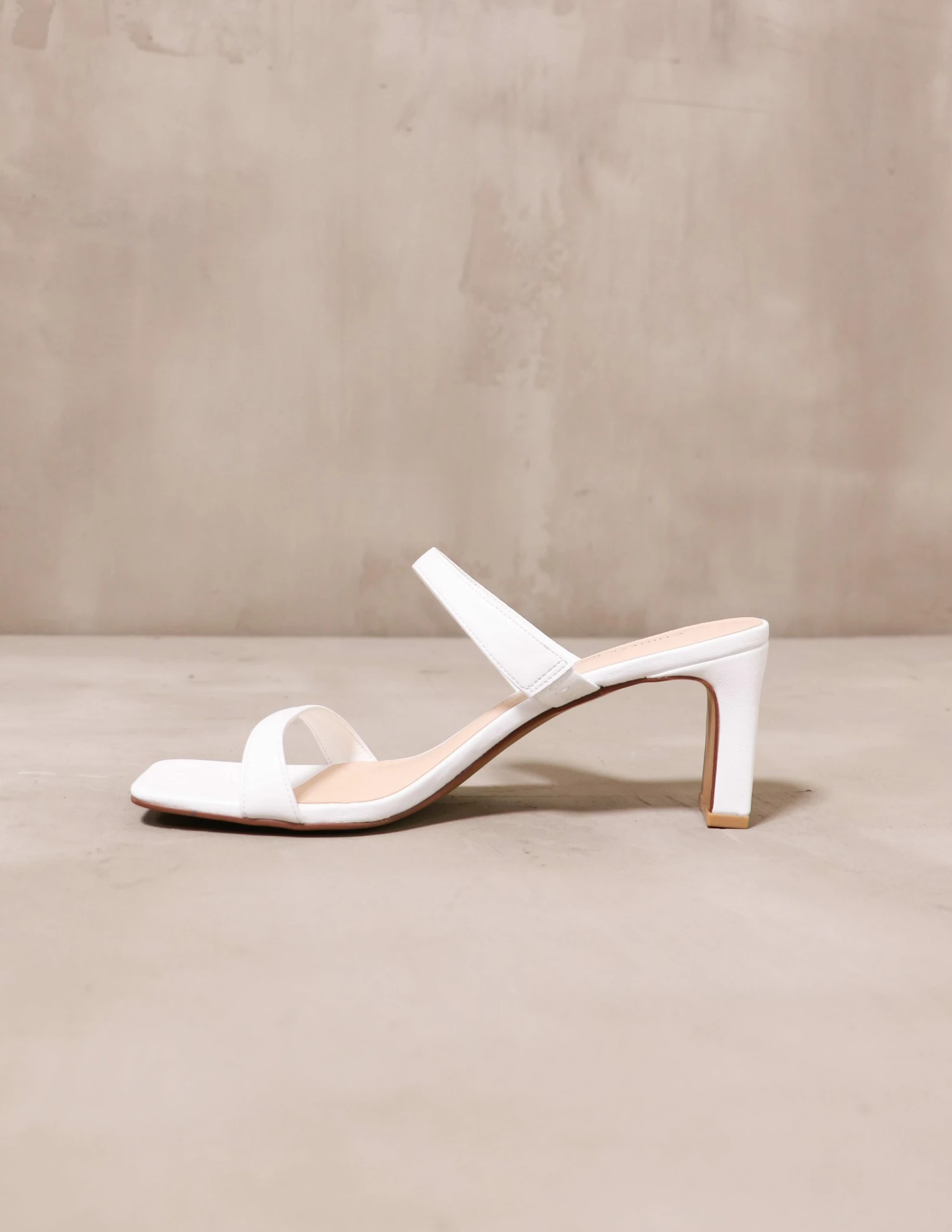 Cheap β Chinese Laundry FRENCH MANICURE HEEL π₯° 7 Cheap β Chinese Laundry FRENCH MANICURE HEEL π₯° - Image 5