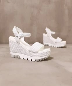 New ❤️ MIA WHITE NOISE WEDGE 😍