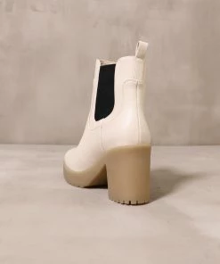 Cheapest 🧨 Chinese Laundry CHELSEA YOU AROUND BOOT ❤️ -Outerwear Sales 6208212 chineselaundrychelseayouaroundcreamboot 5000x scaled