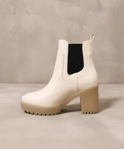 Cheapest 🧨 Chinese Laundry CHELSEA YOU AROUND BOOT ❤️ -Outerwear Sales 6208213 chineselaundrychelseayouaroundcreamboot1 5000x scaled
