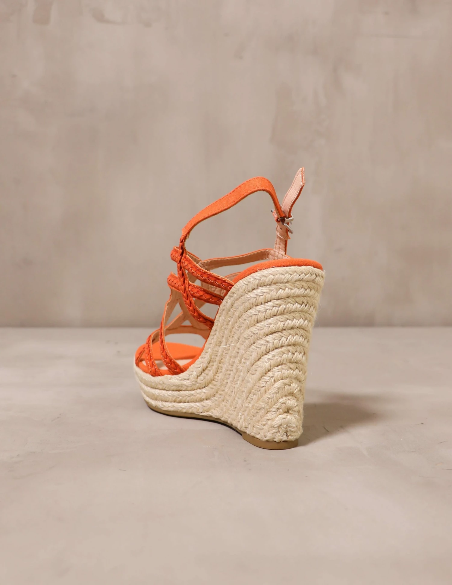 Buy 𧨠Chinese Laundry BRAID FOR WALKING WEDGE β 6 Buy 𧨠Chinese Laundry BRAID FOR WALKING WEDGE β - Image 4