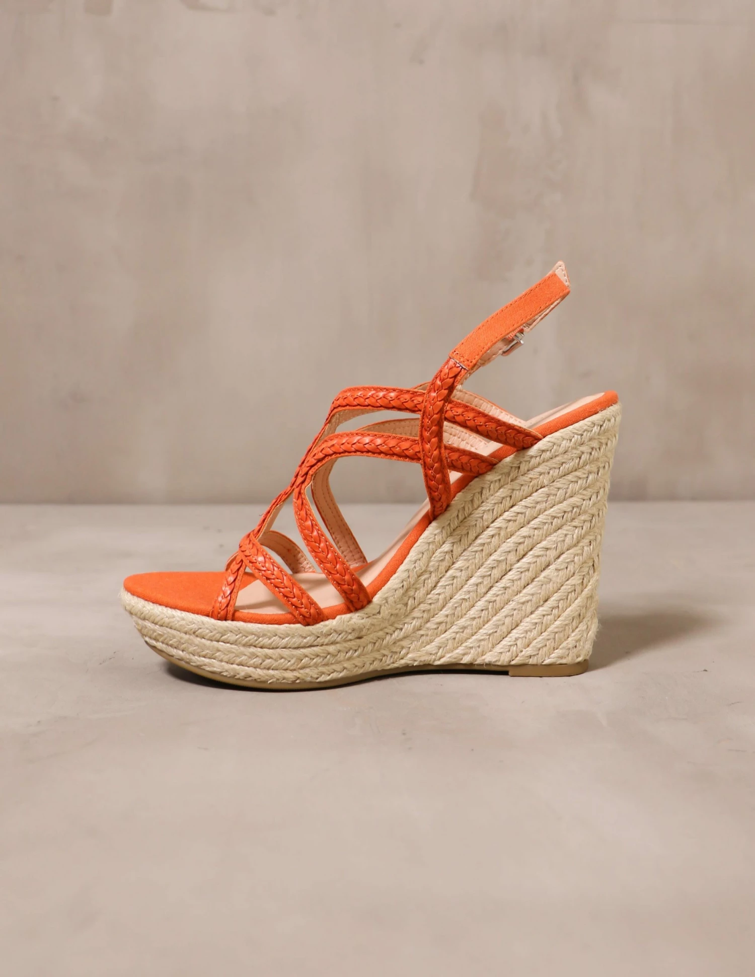 Buy 𧨠Chinese Laundry BRAID FOR WALKING WEDGE β 7 Buy 𧨠Chinese Laundry BRAID FOR WALKING WEDGE β - Image 5