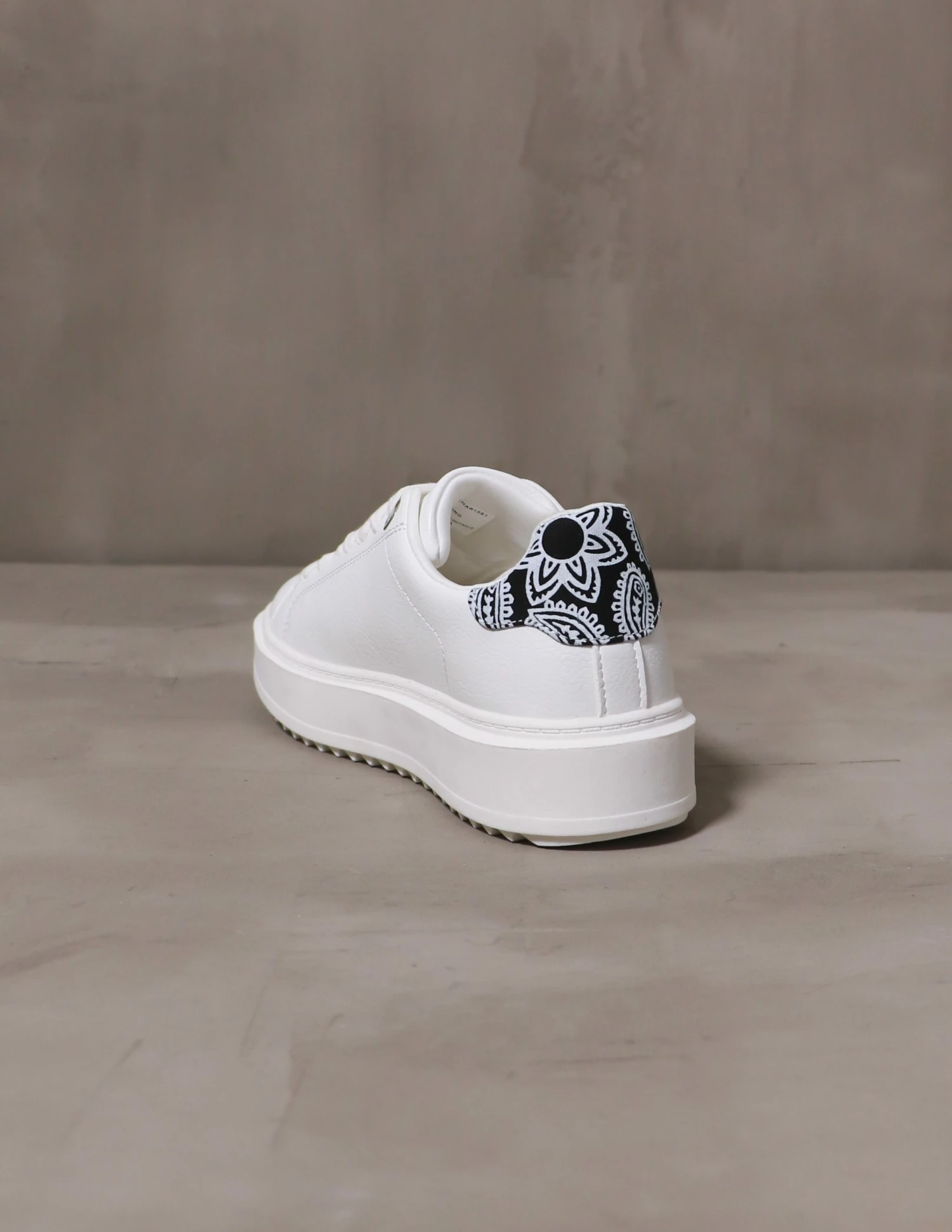 Cheapest β Steve Madden PAIS-LEAD THE WAY π SNEAKER β 7 Cheapest β Steve Madden PAIS-LEAD THE WAY π SNEAKER β - Image 5