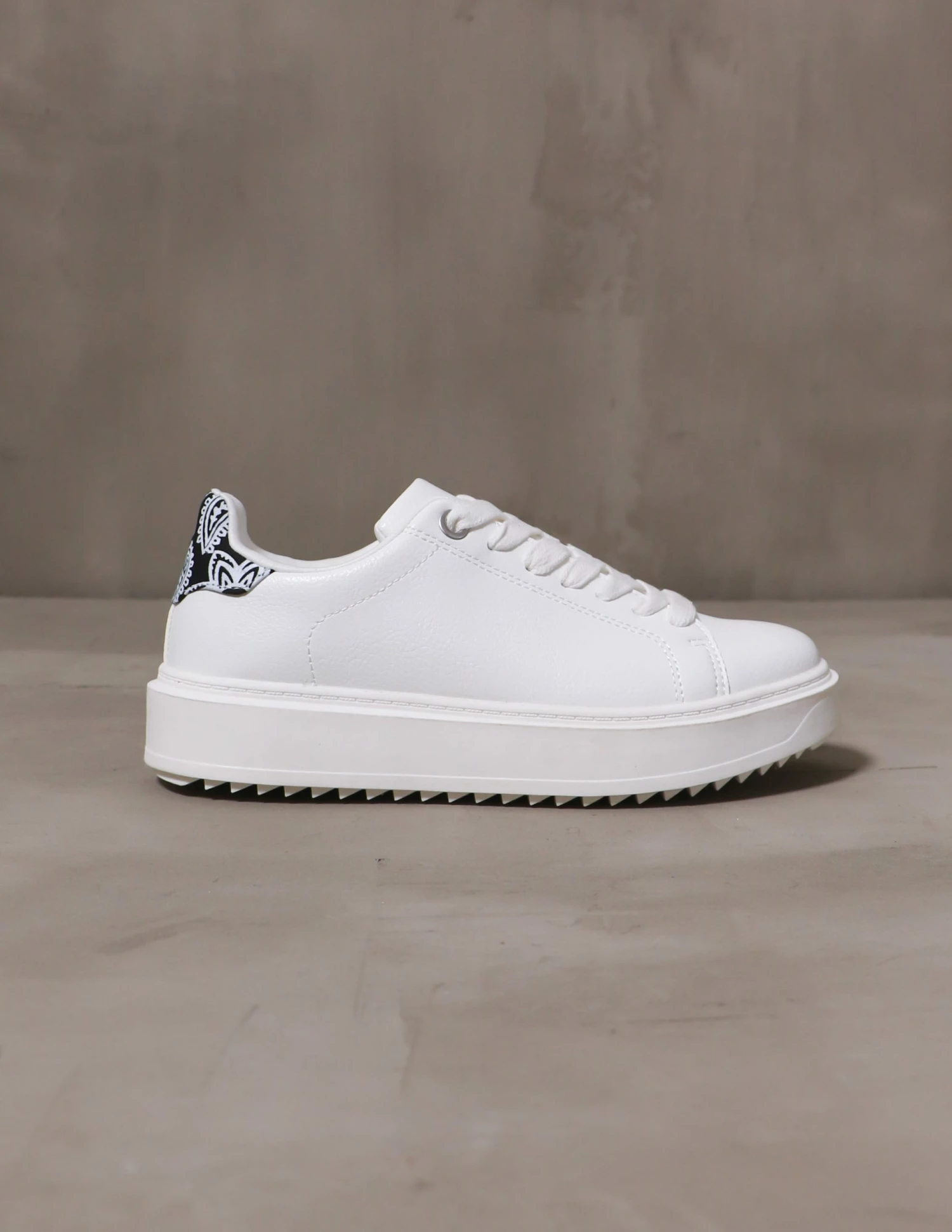 Cheapest β Steve Madden PAIS-LEAD THE WAY π SNEAKER β 6 Cheapest β Steve Madden PAIS-LEAD THE WAY π SNEAKER β - Image 4